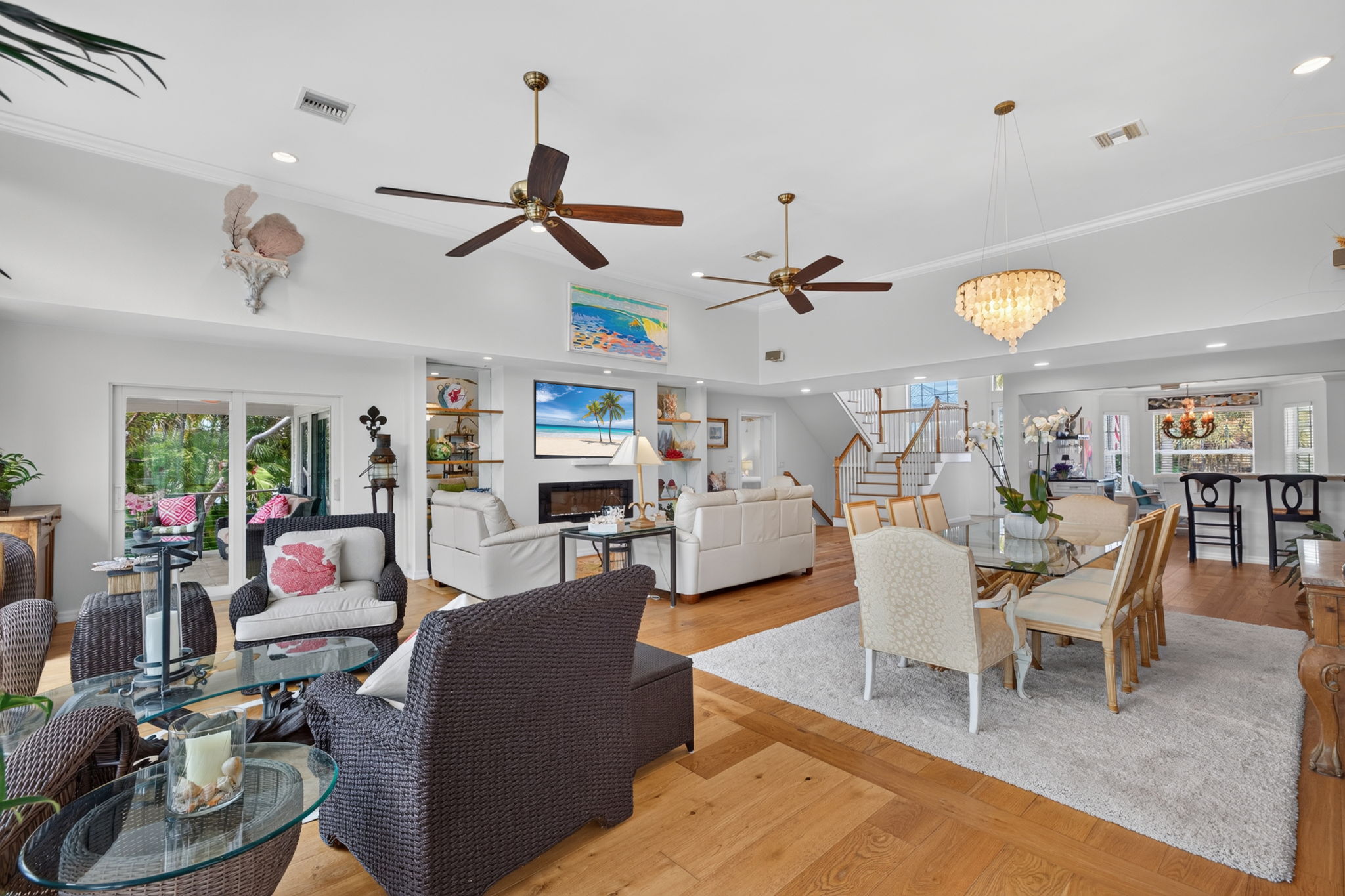 Family Room 4 of 4
