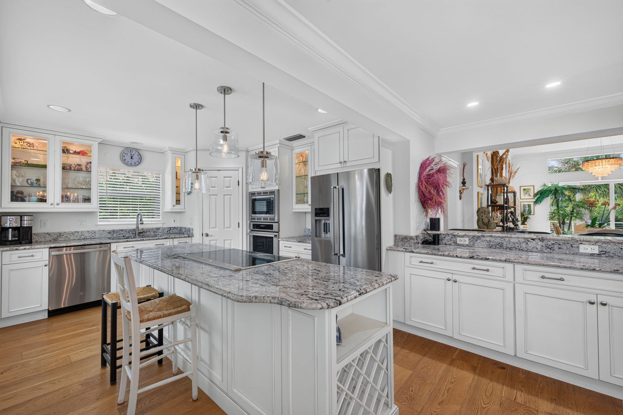 Kitchen 2 of 3