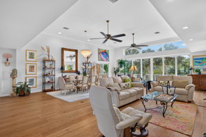 Living Room 2 of 5