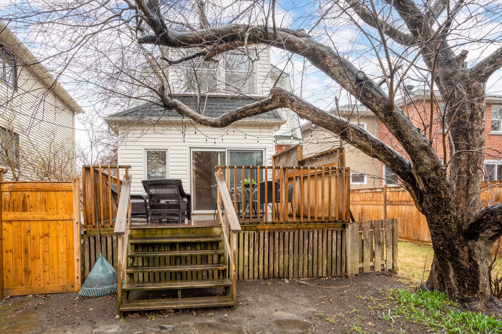 Roosevelt Ave Ottawa InsideOut Media