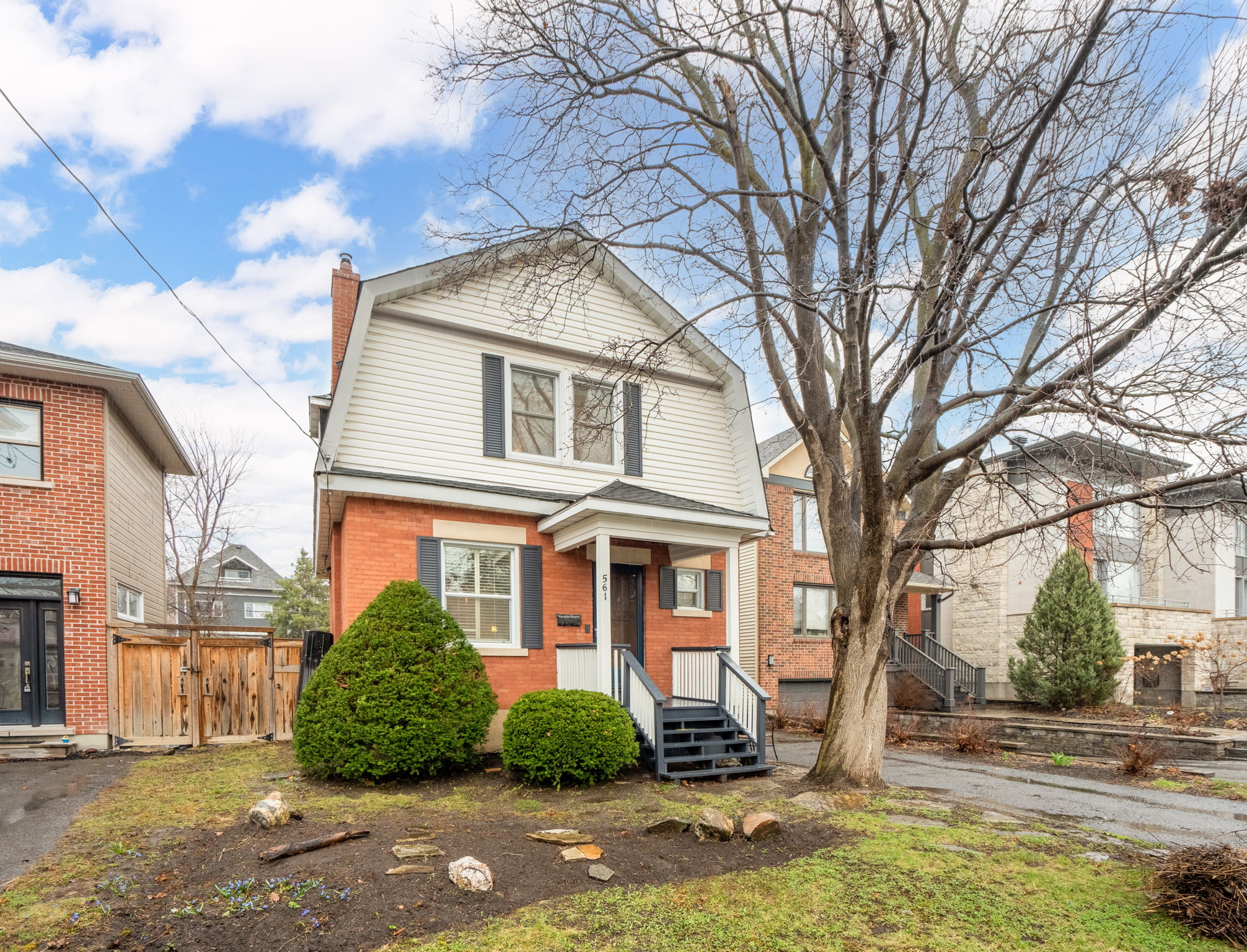 Roosevelt Ave Ottawa InsideOut Media