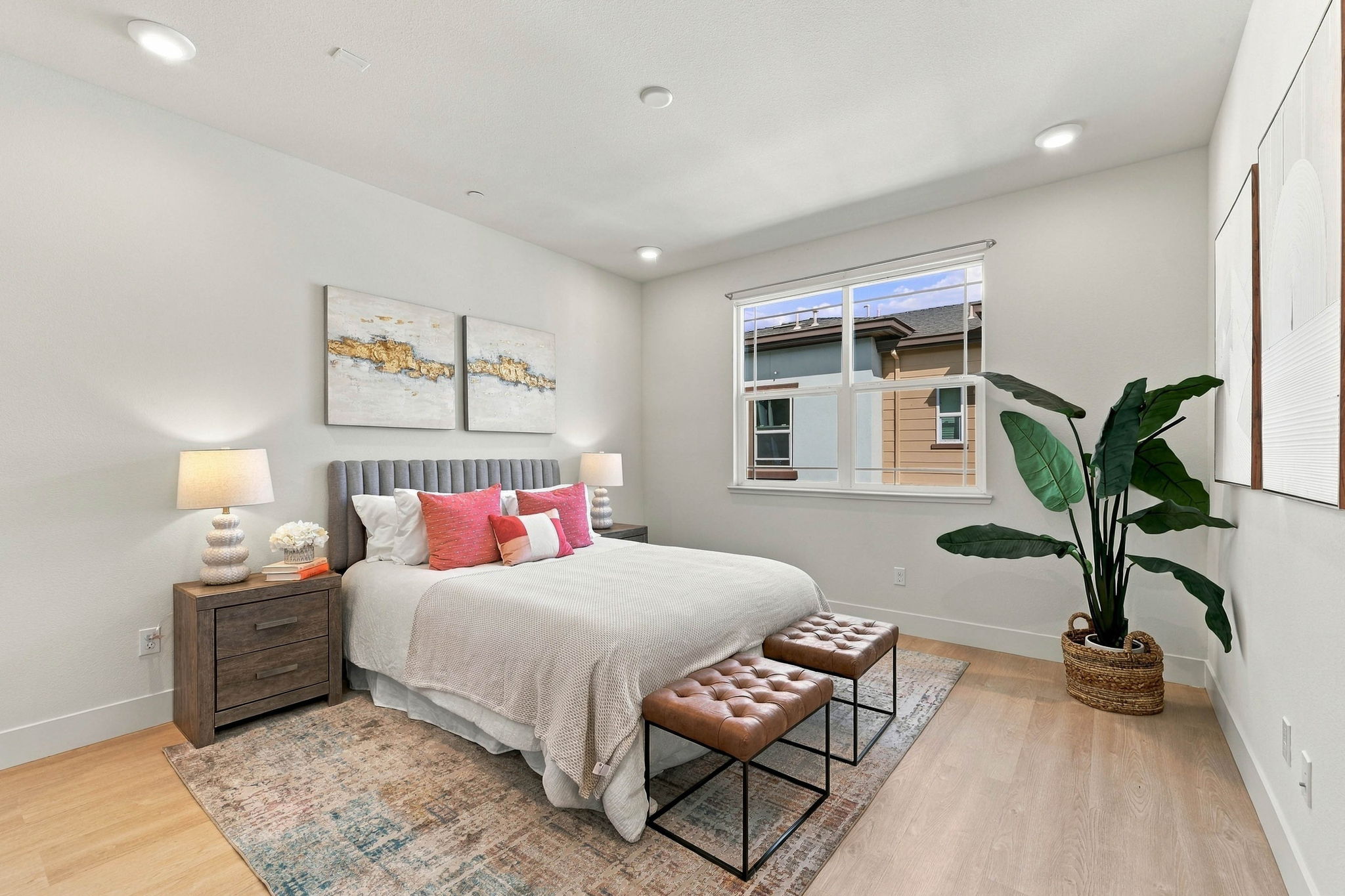 024_F8_561 San Pasqual Ter apt 4