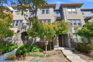 001_F8_561 San Pasqual Ter apt 4