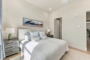 020_F8_561 San Pasqual Ter apt 4