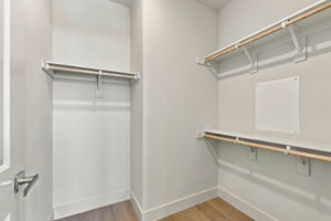 027_F8_561 San Pasqual Ter apt 4