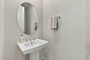030_F8_561 San Pasqual Ter apt 4