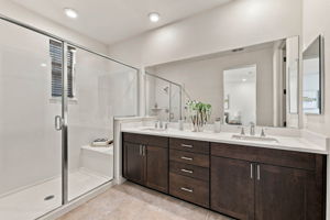 032_F8_561 San Pasqual Ter apt 4