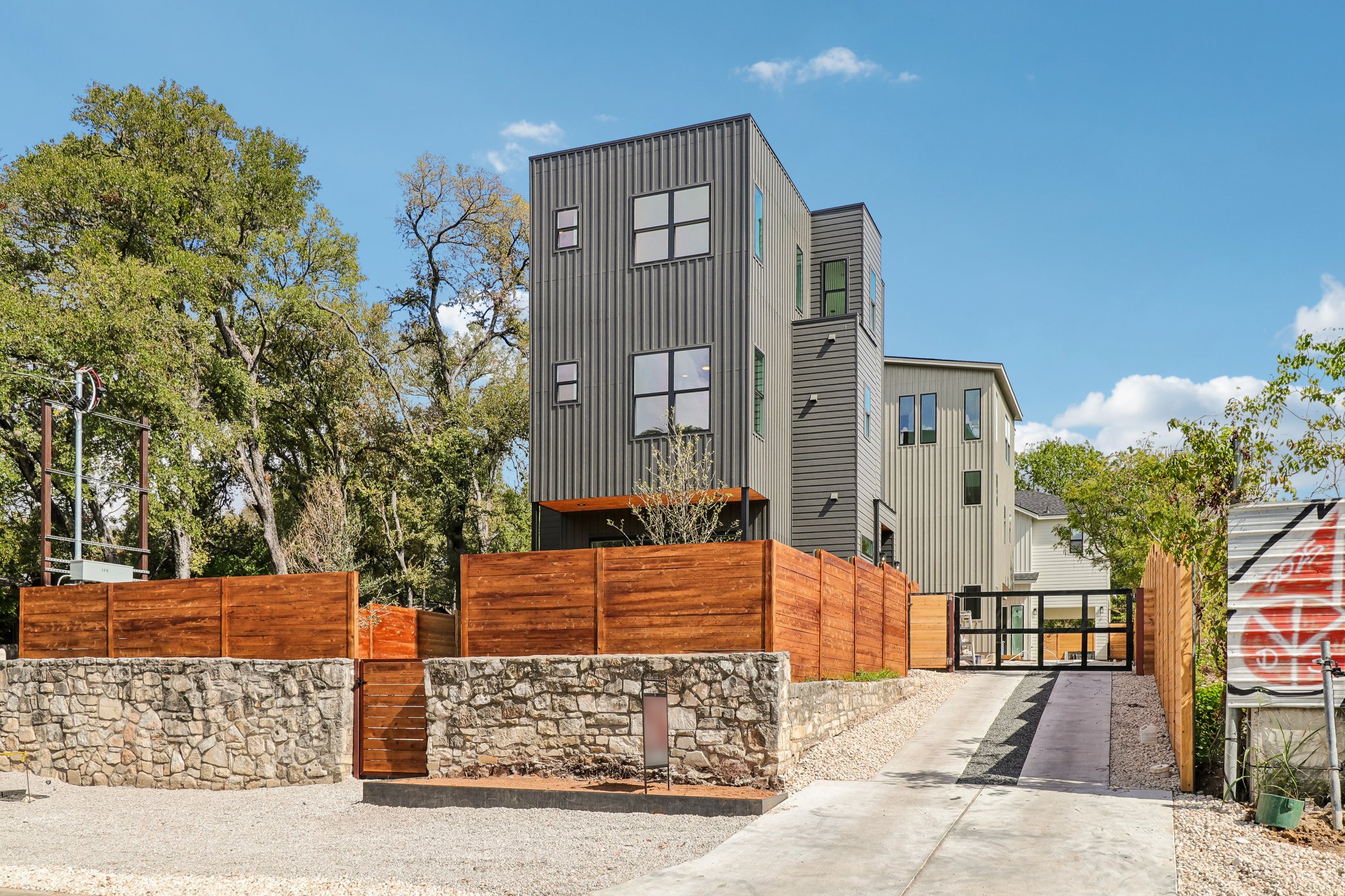 Hudson St 1-S3009-003.jpg