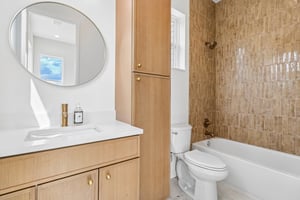 Hudson St 1-S3009-026.jpg