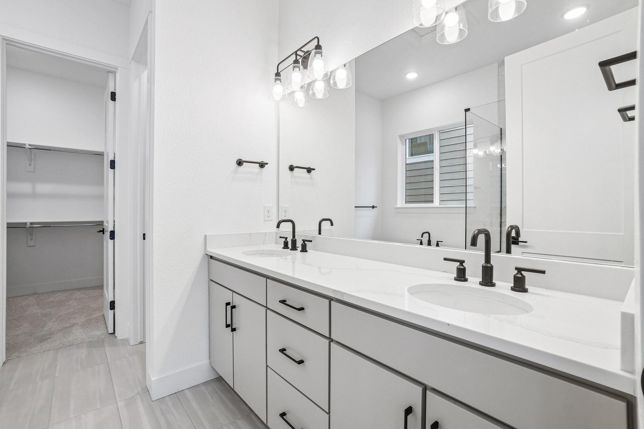 W 142nd Ave-S2604-022.jpg