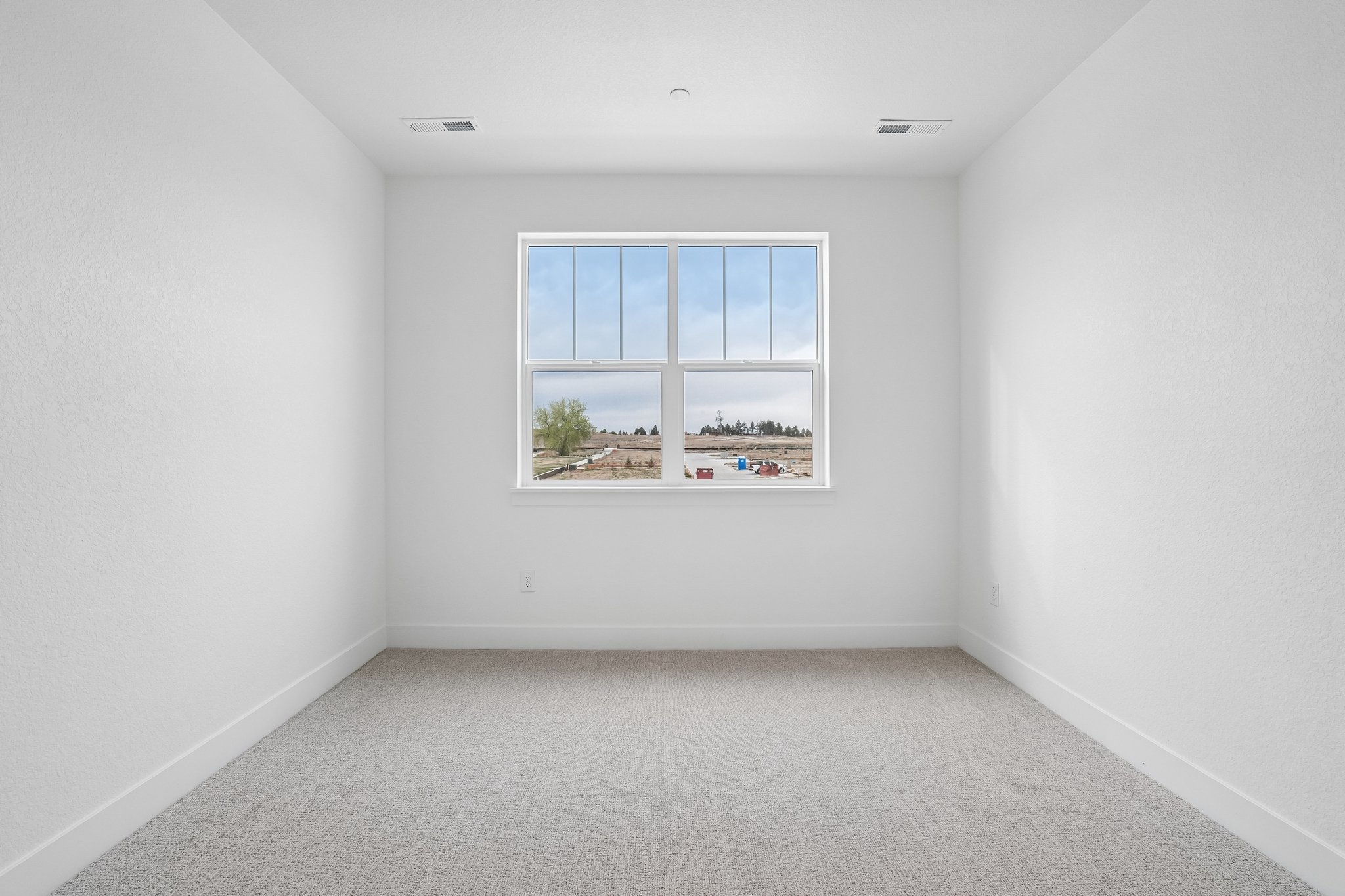 W 142nd Ave-S2604-024.jpg