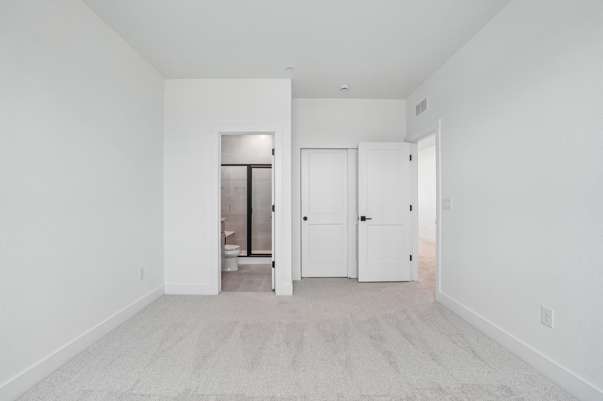 W 142nd Ave-S2604-025.jpg
