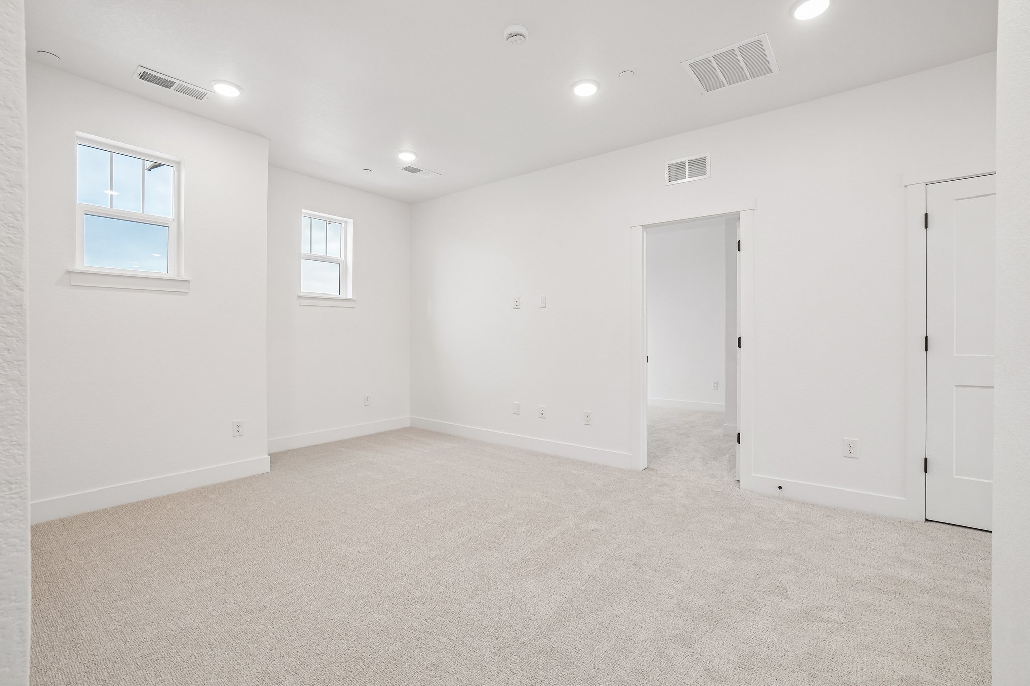 W 142nd Ave-S2604-028.jpg