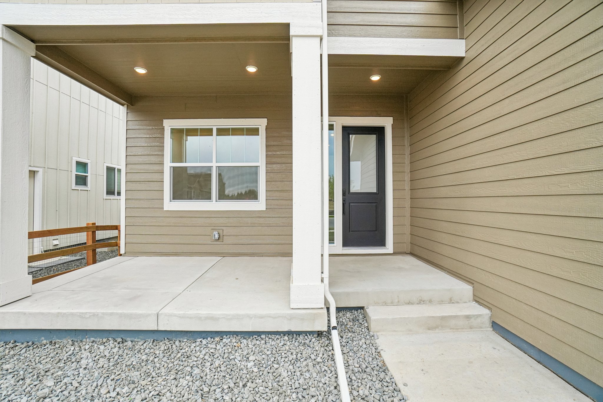 W 142nd Ave-S2604-037.jpg