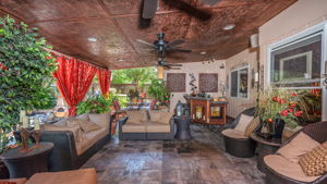 Covered Patio W/Bar