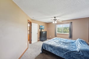 Loon Dr-022.jpg