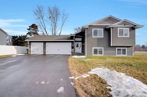 5612 Adair Ave N, Minneapolis, MN 55429, USA Photo 1