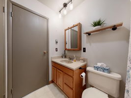  Photo 40
