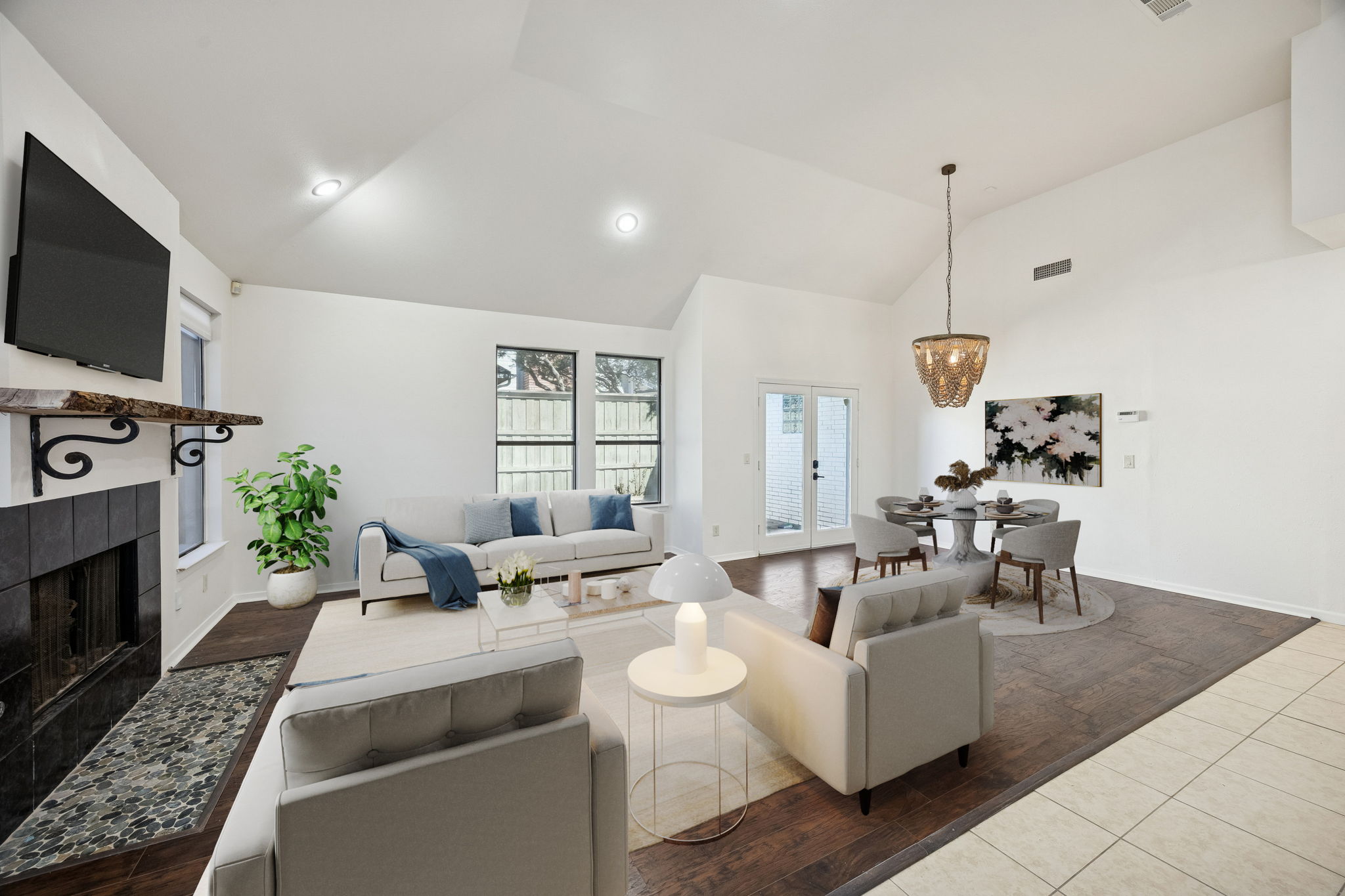 3-5612VentanaLiving_Dining1_003_final