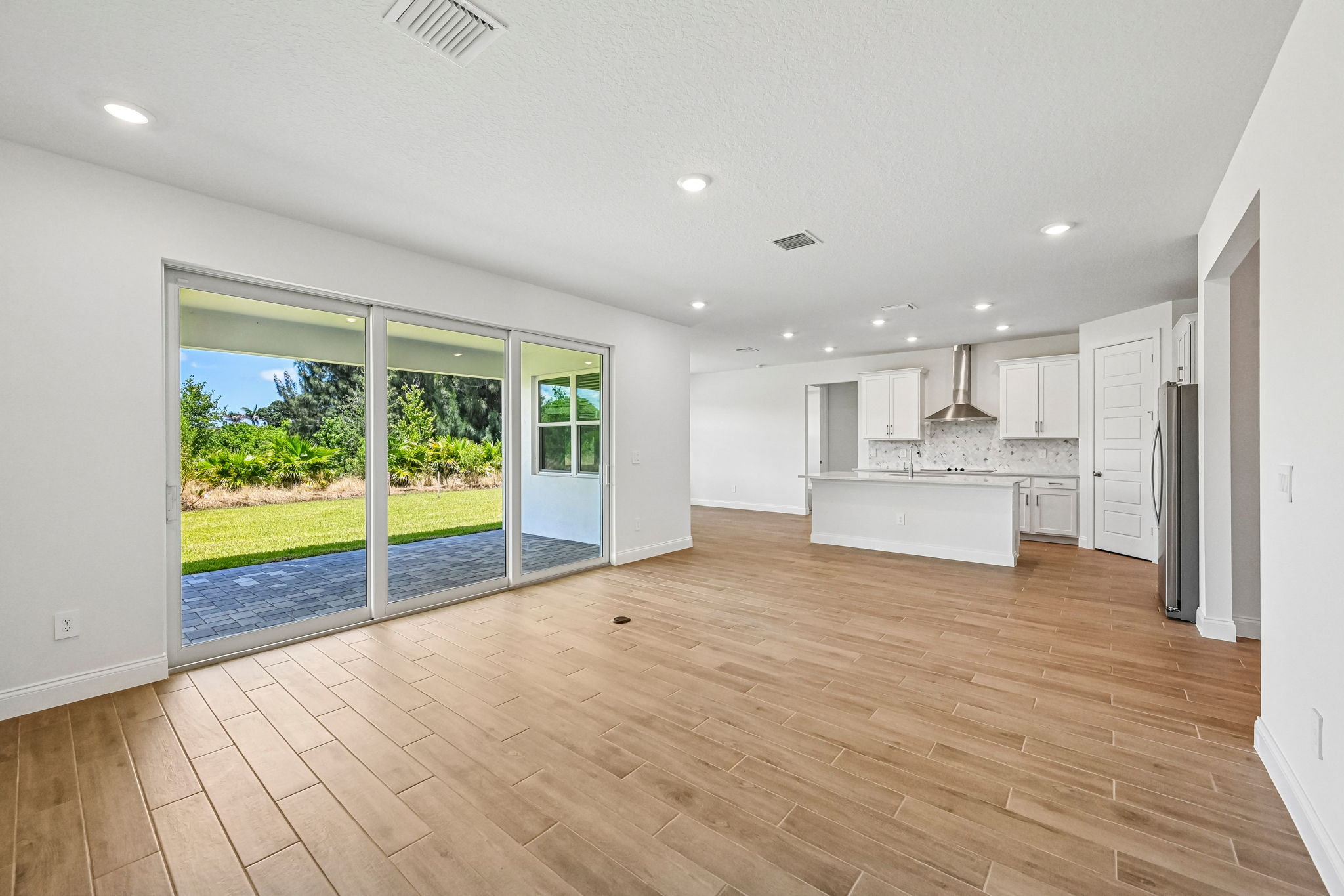 Miami - Hampton Park - 5613 Hampton Park Cir Vero Beach FL 32966 -008