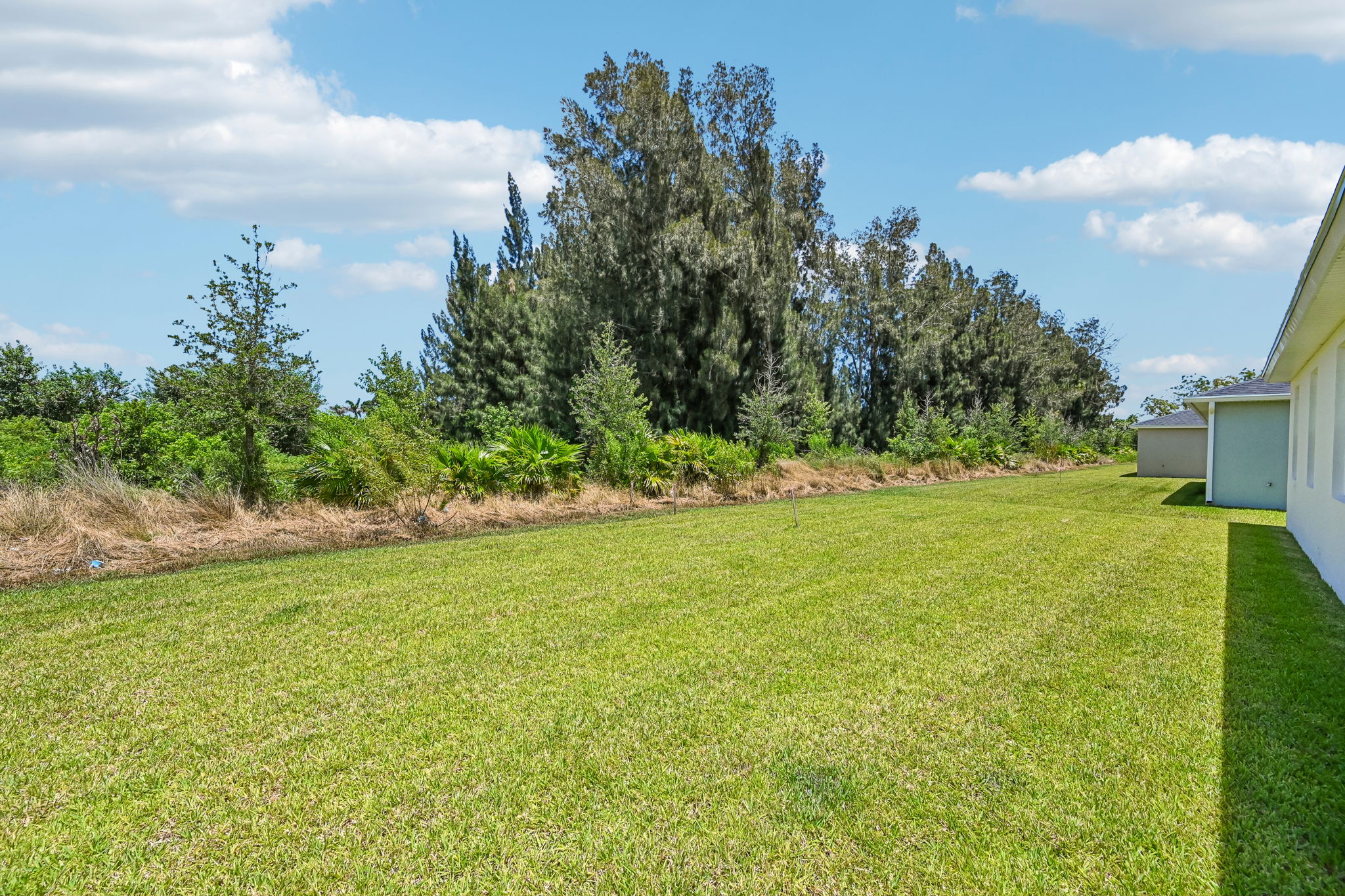 Miami - Hampton Park - 5613 Hampton Park Cir Vero Beach FL 32966 -033
