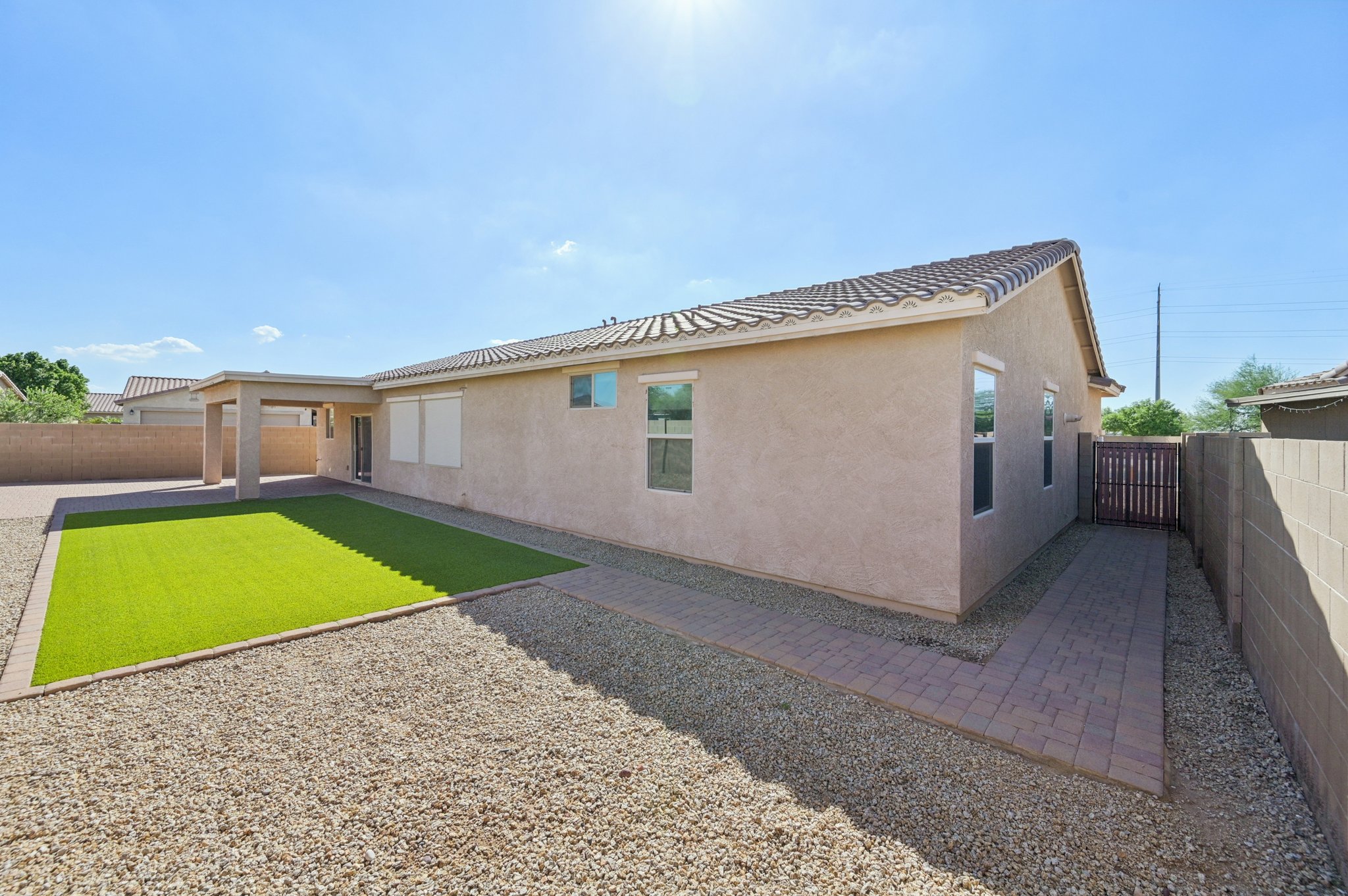 S 58th Ln-S3009-046.jpg