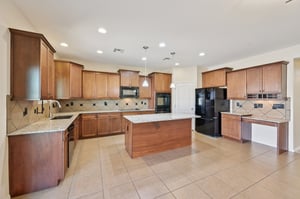 S 58th Ln-S3009-022.jpg