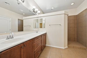 S 58th Ln-S3009-024.jpg