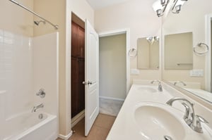 S 58th Ln-S3009-034.jpg