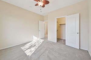 S 58th Ln-S3009-039.jpg