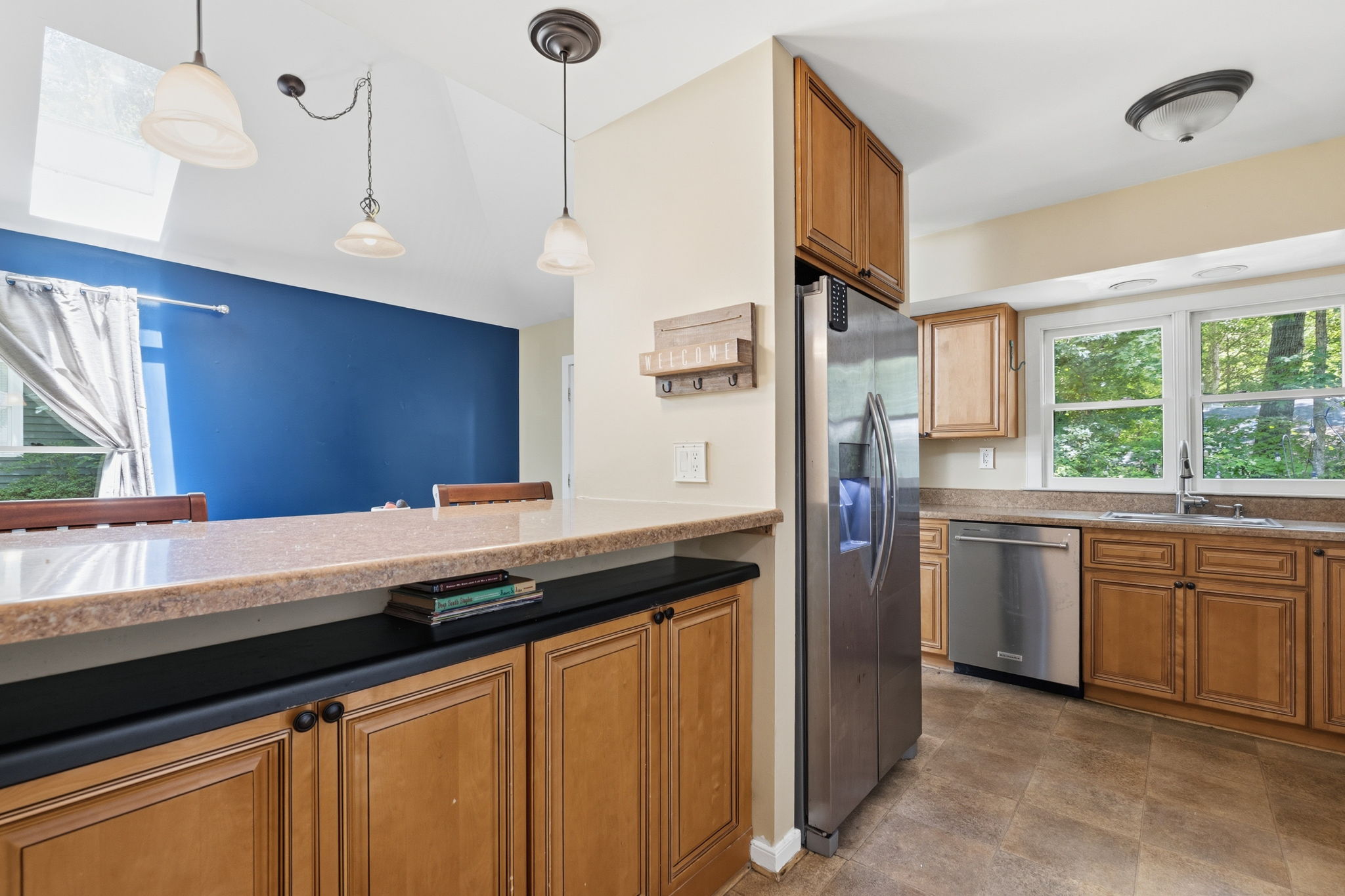 Raised breakfast bar in kitchen makes meal time a breeze!
