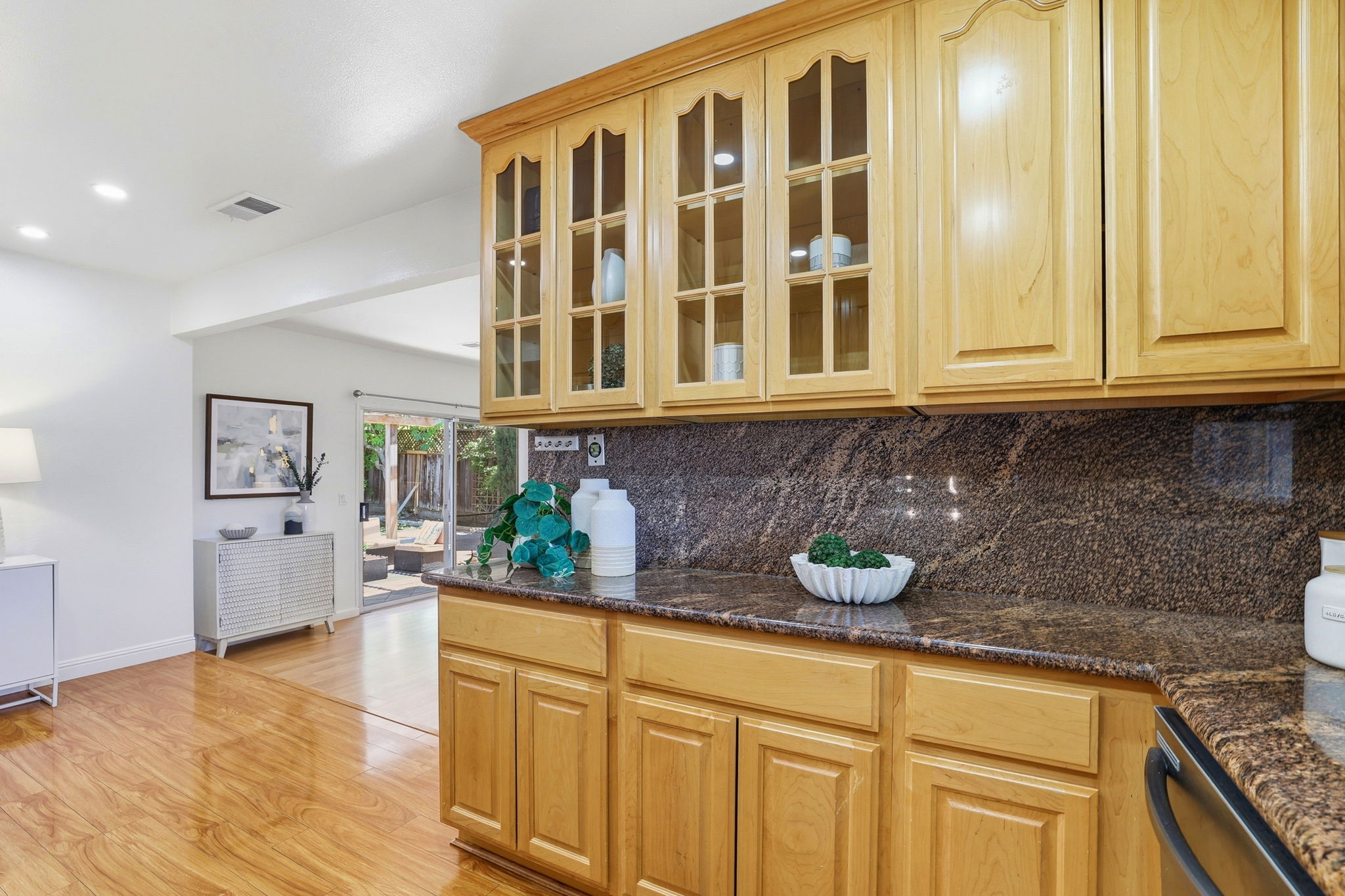 017_F8_5614 Drysdale Dr