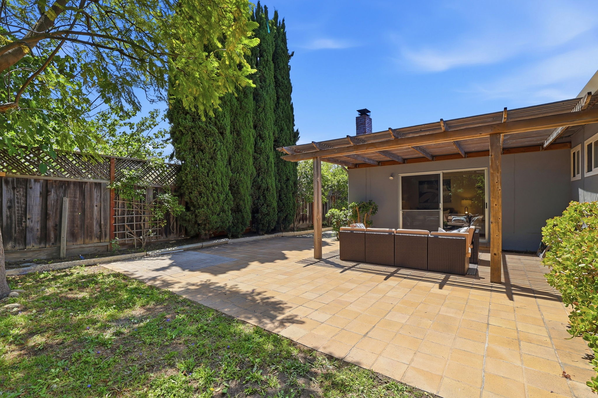 036_F8_5614 Drysdale Dr
