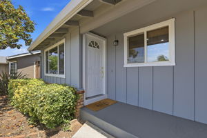 004_F8_5614 Drysdale Dr