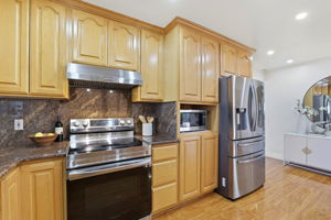 016_F8_5614 Drysdale Dr