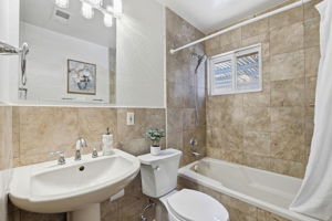 028_F8_5614 Drysdale Dr