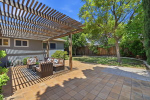 032_F8_5614 Drysdale Dr