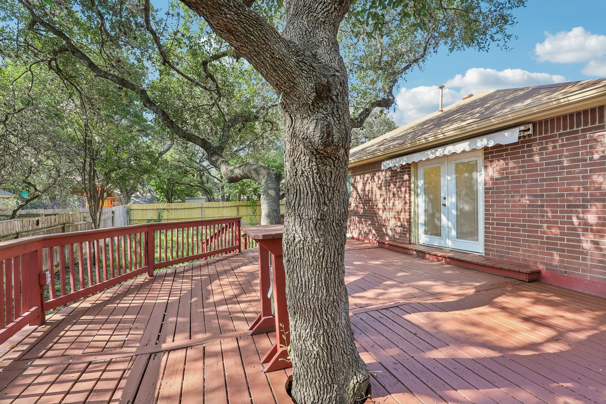 Timber Trace St-S2208-047.jpg