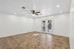 Timber Trace St-S2208-013.jpg