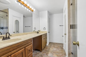 Timber Trace St-S2208-027.jpg