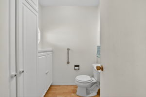  Photo 31