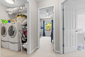  Photo 40