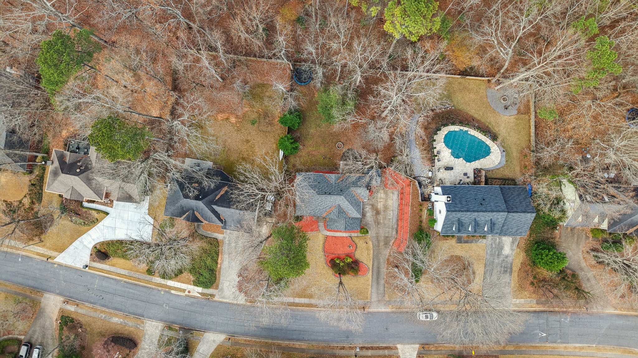 Brookstone Dr-S2412-085.jpg