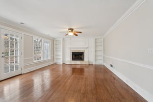 Brookstone Dr-S2412-012.jpg