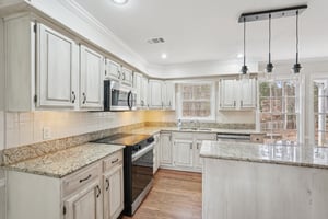 Brookstone Dr-S2412-018.jpg