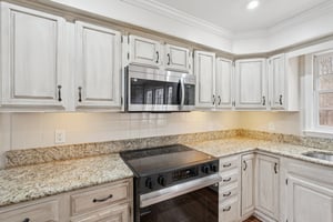 Brookstone Dr-S2412-019.jpg