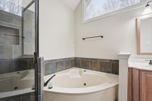 Brookstone Dr-S2412-047.jpg