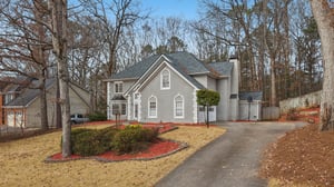 Brookstone Dr-S2412-066.jpg