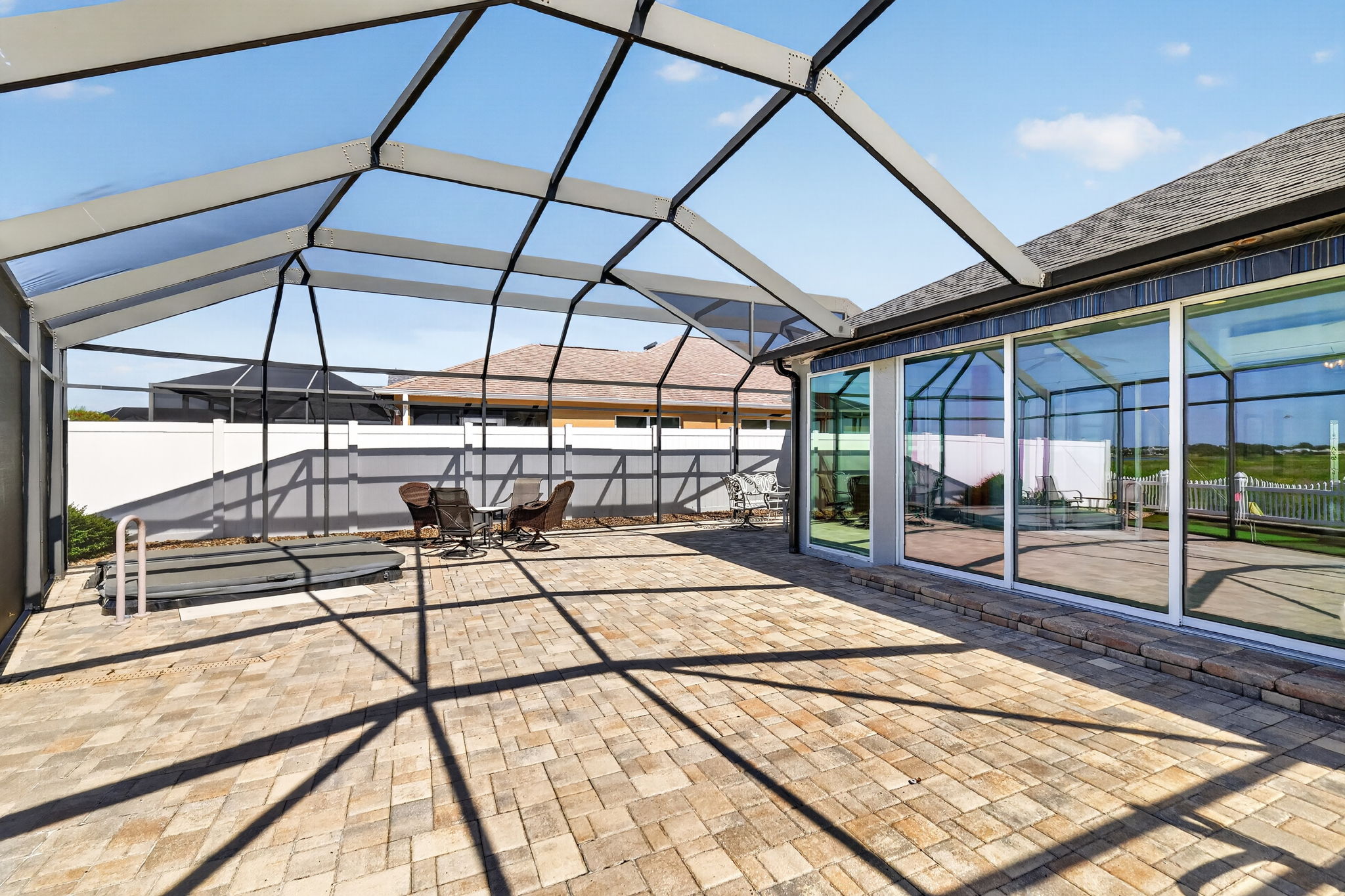 Extended Paver Birdcage with Hot Tub