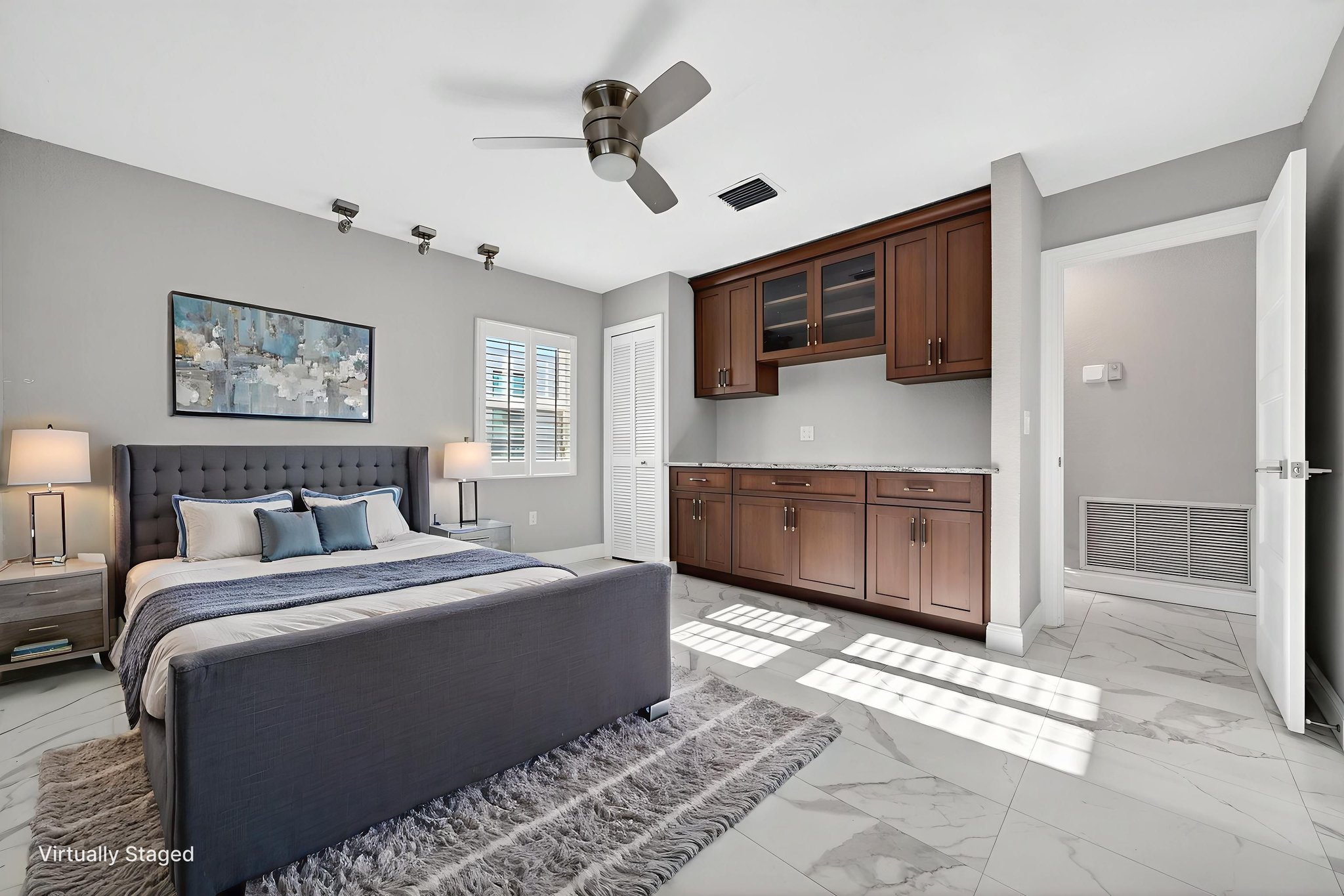 562 Ranger Ln-74 virtually staged.jpeg